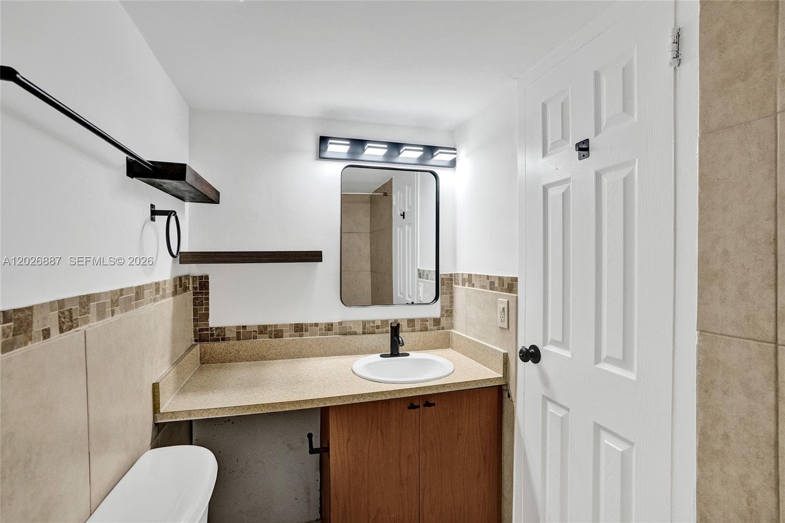 1800 Sans Souci Blvd # 435, North Miami FL 33181 — 22