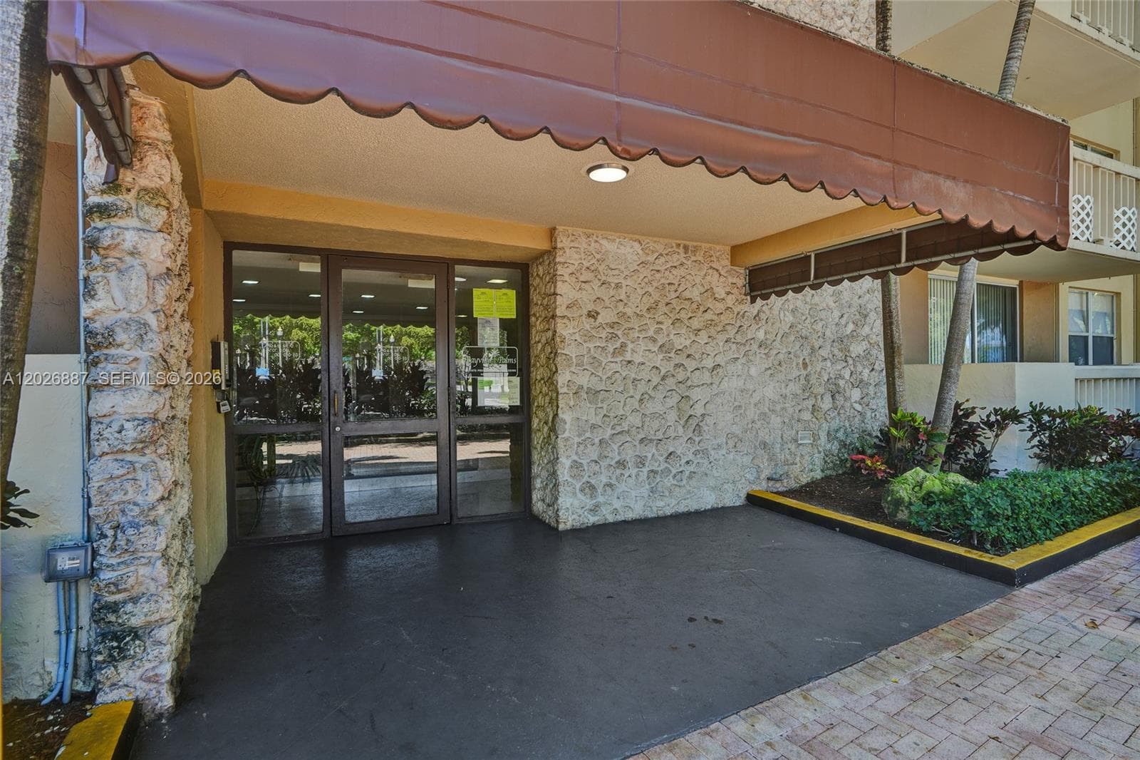 1800 Sans Souci Blvd # 435, North Miami FL 33181 — 36