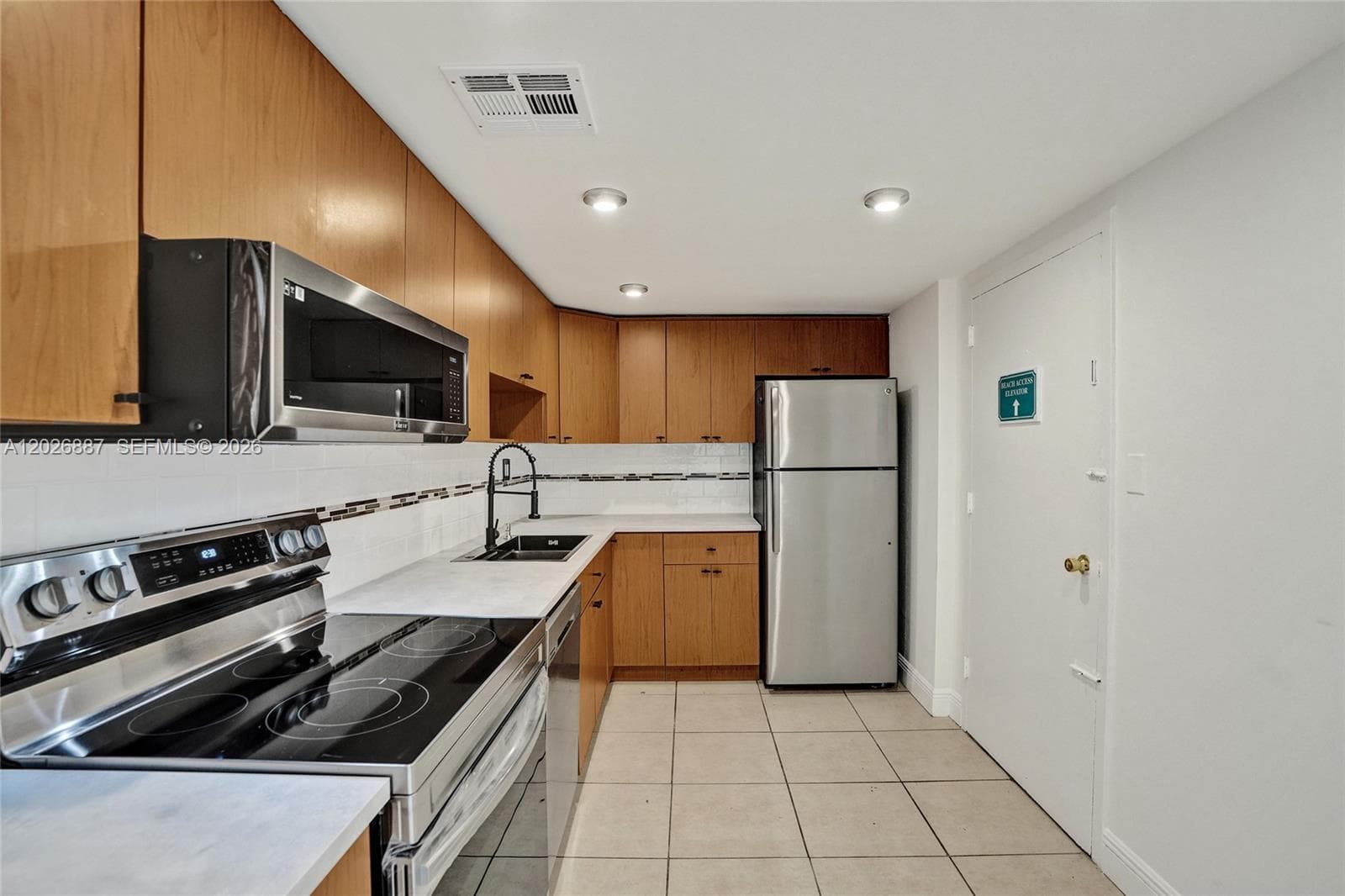 1800 Sans Souci Blvd # 435, North Miami FL 33181 — 1