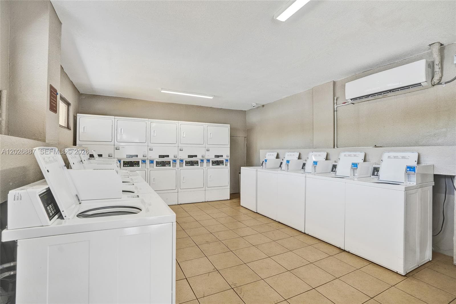 1800 Sans Souci Blvd # 435, North Miami FL 33181 — 38