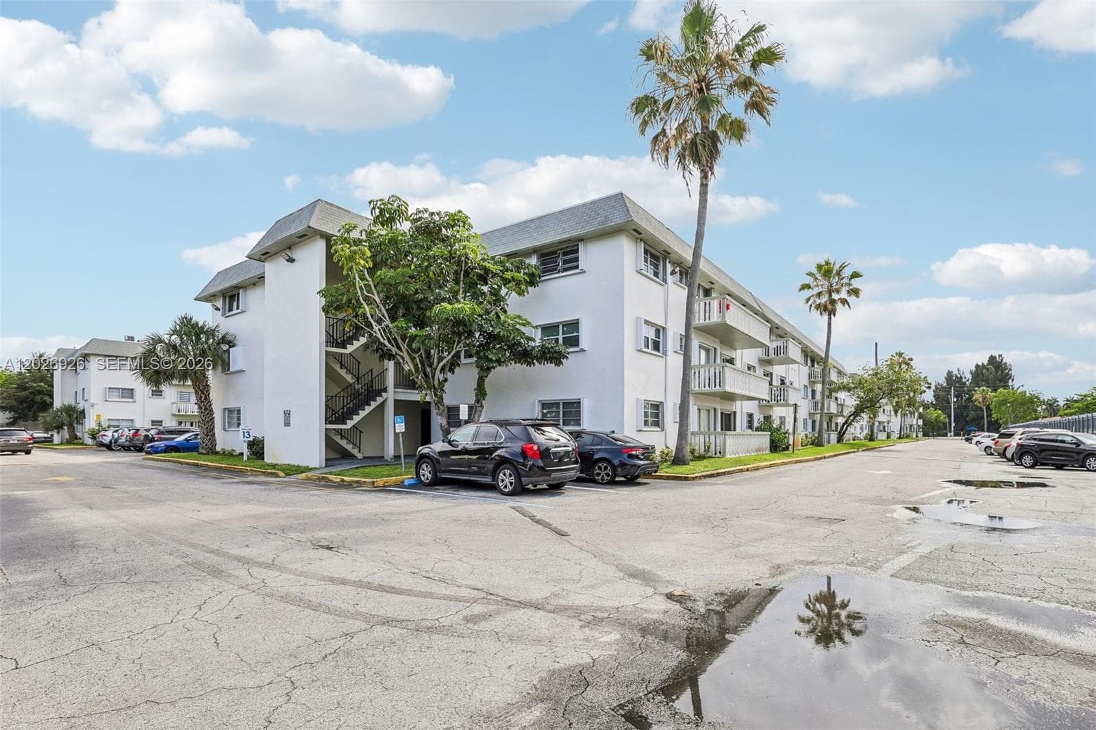 15225 NE 6th Ave # B208, Miami FL 33162 — 12