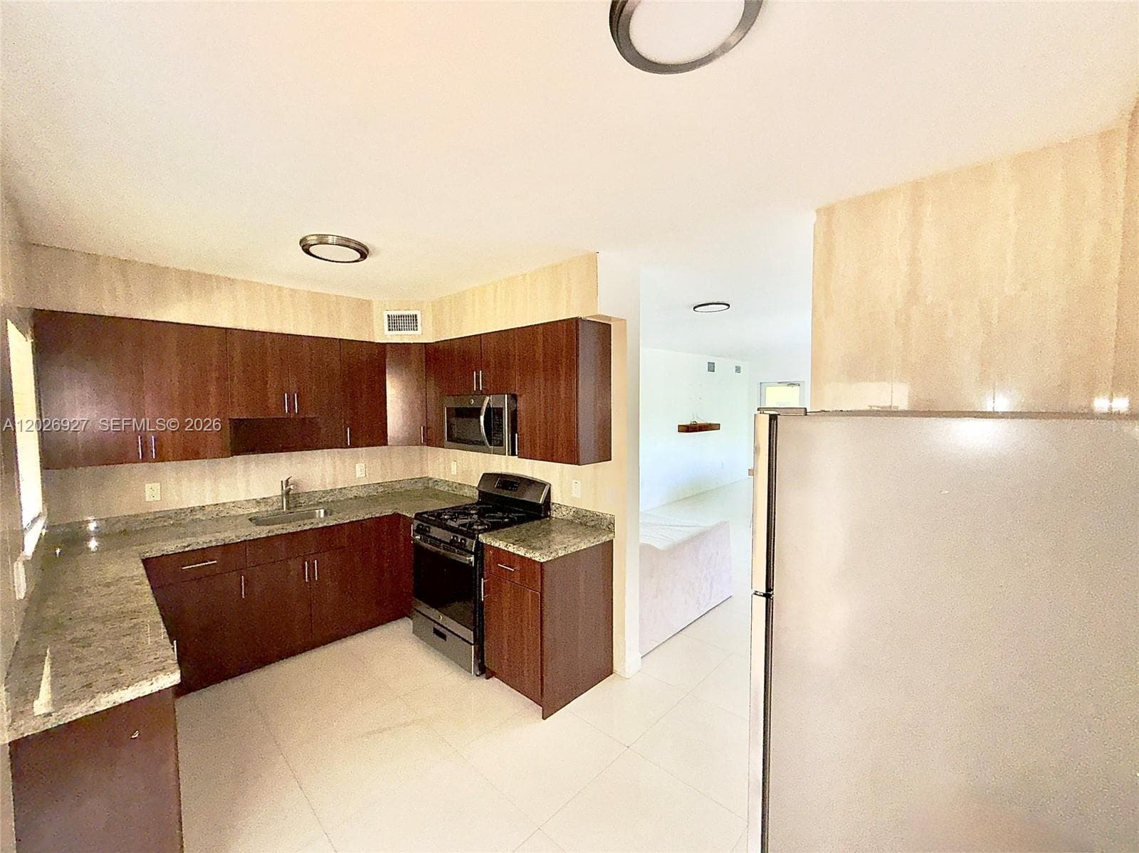 1035 94th St # 3, Bay Harbor Islands FL 33154 — 6