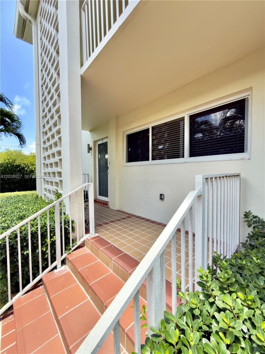 1035 94th St # 3, Bay Harbor Islands FL 33154 — 21