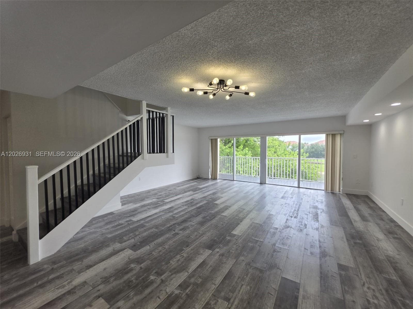 10003 NW 9th St Cir # 2, Miami FL 33172 — 1