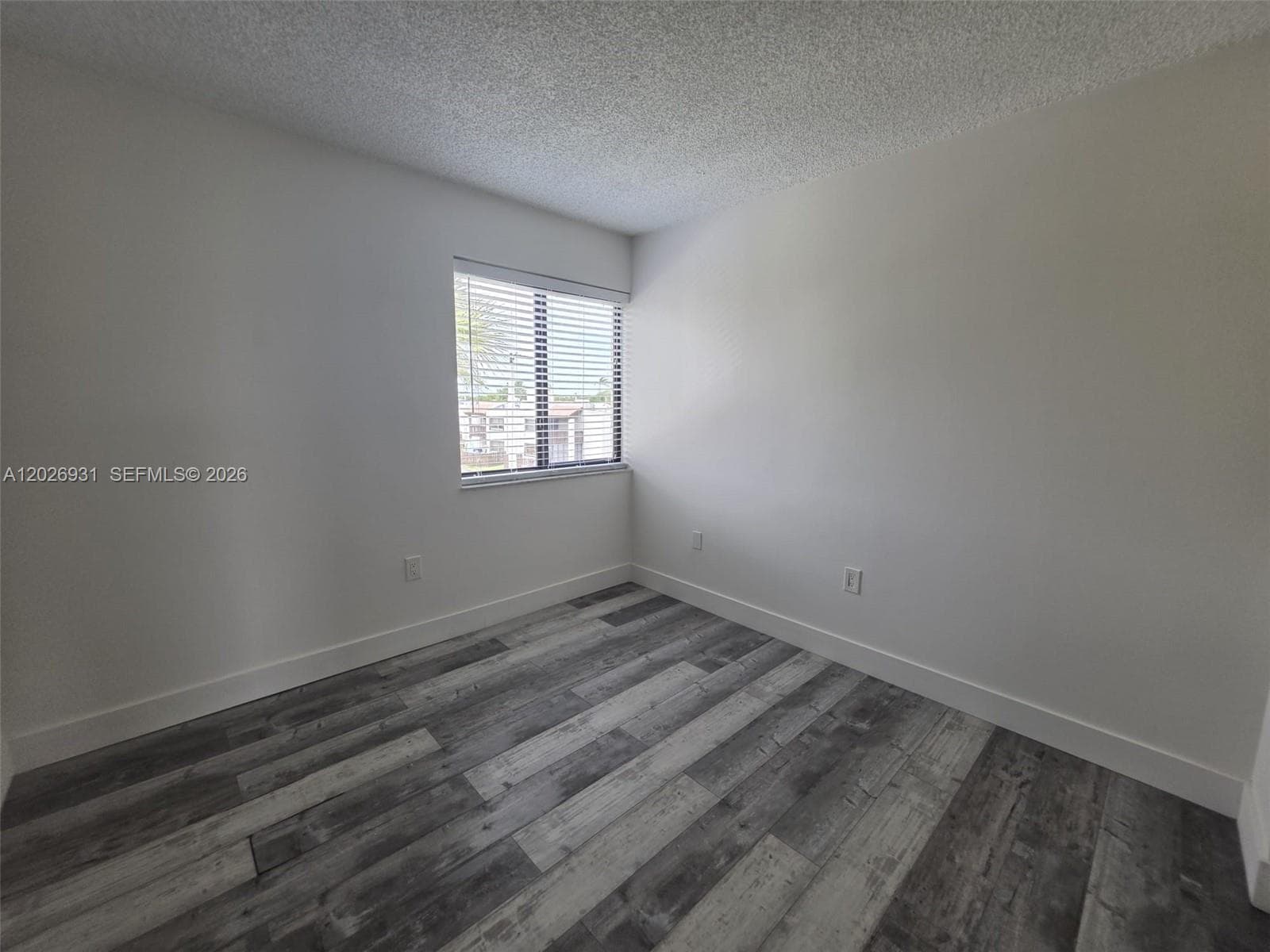 10003 NW 9th St Cir # 2, Miami FL 33172 — 9