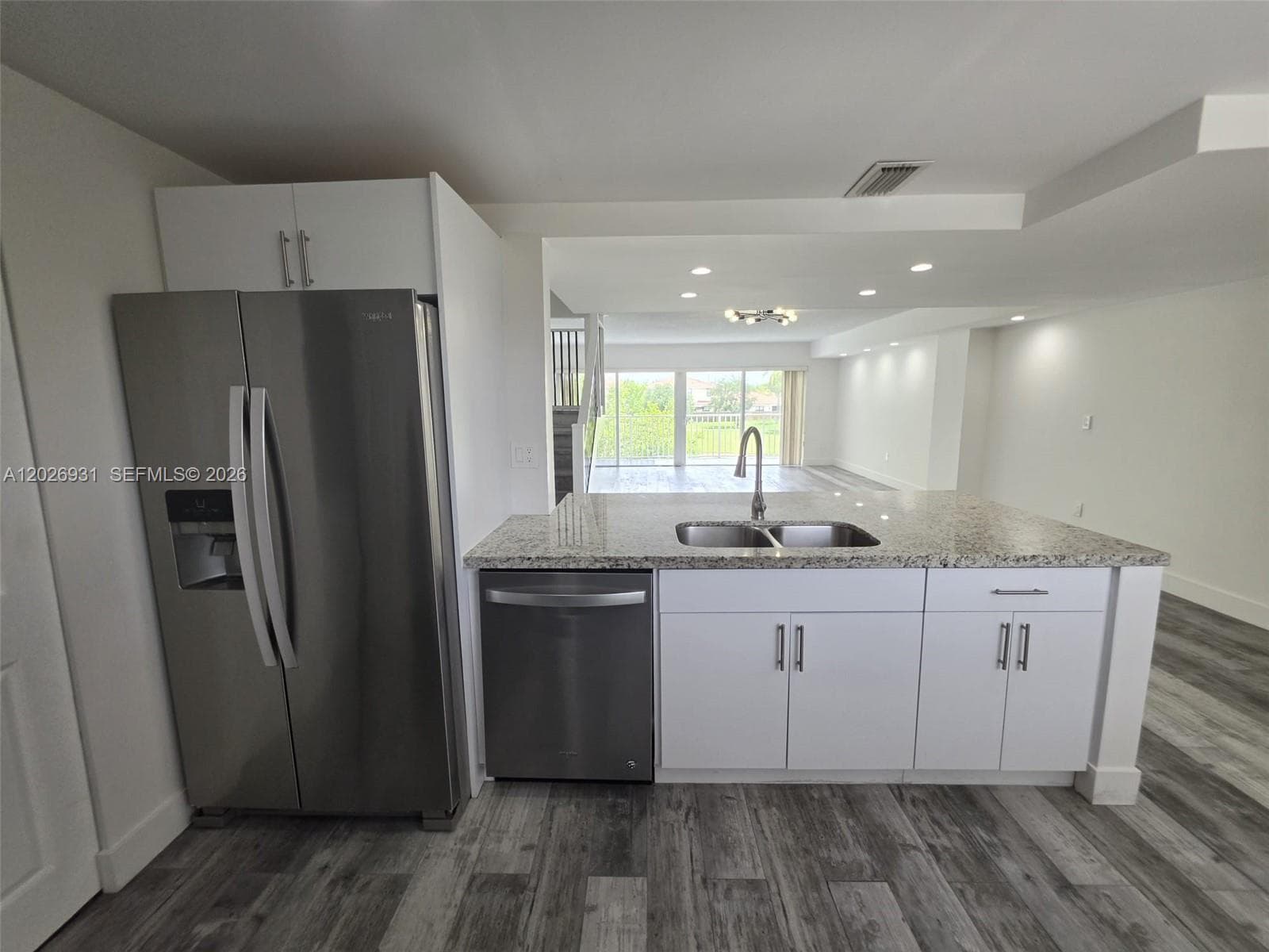 10003 NW 9th St Cir # 2, Miami FL 33172 — 4