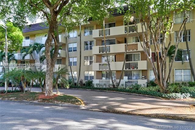 1800 Sans Souci Blvd # 305, North Miami FL 33181 — 31