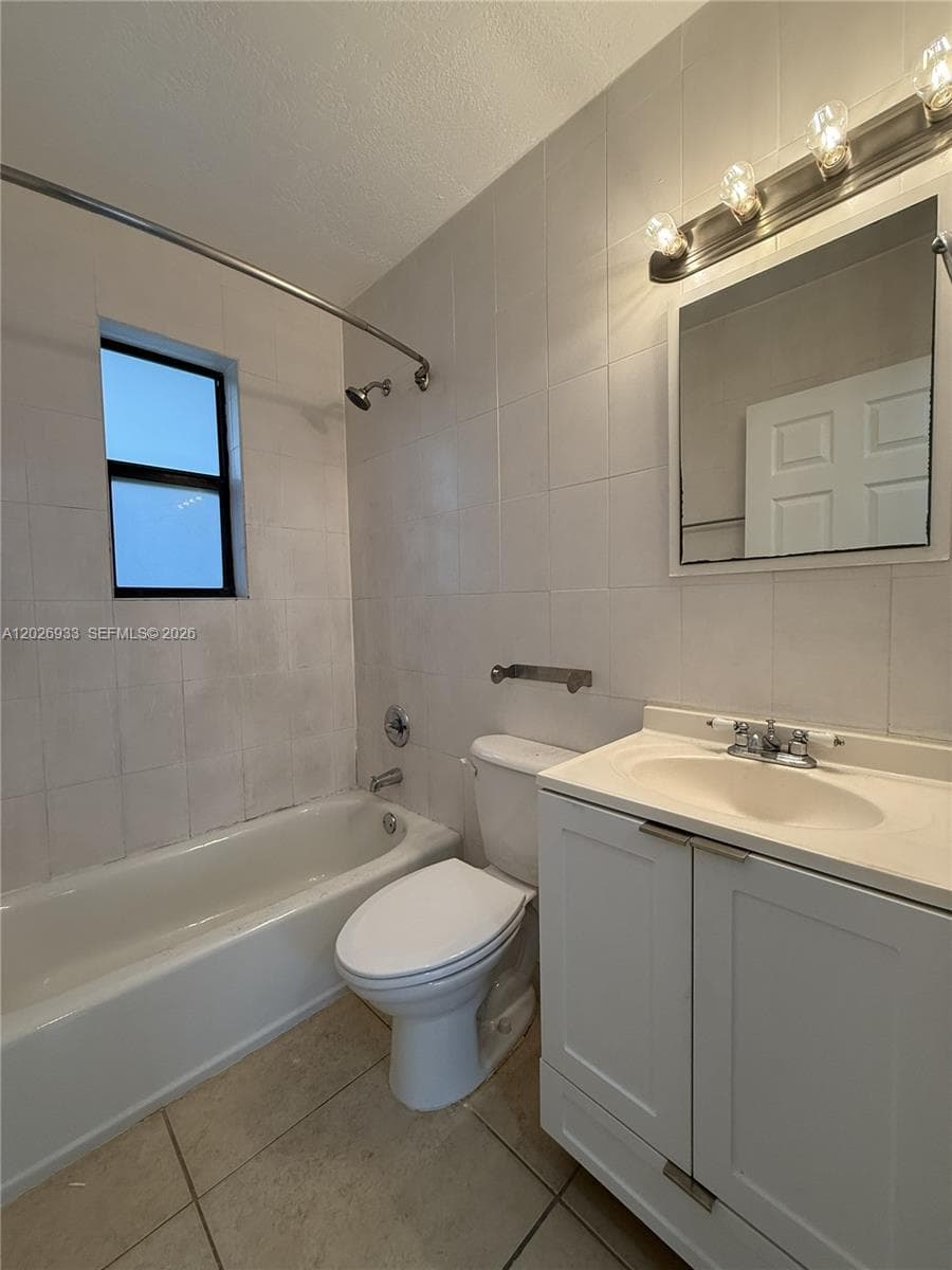 421 SW 6th St # 7, Miami FL 33130 — 7