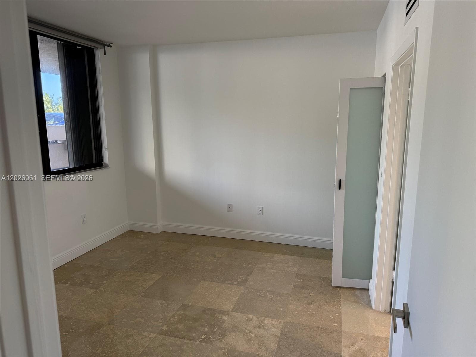 Brickell Key Dr Brickell Key Dr # 410, Miami FL 33131 — 7