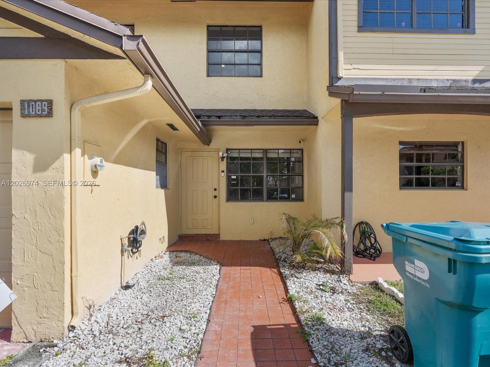1089 NE 210th Ter, Miami FL 33179 — 27