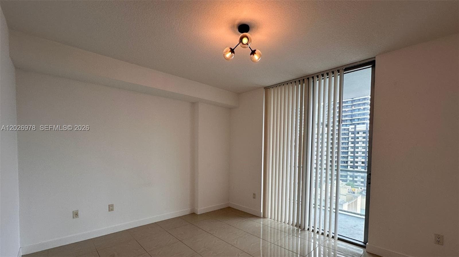 79 SW 12th St, Miami FL 33130 — 4