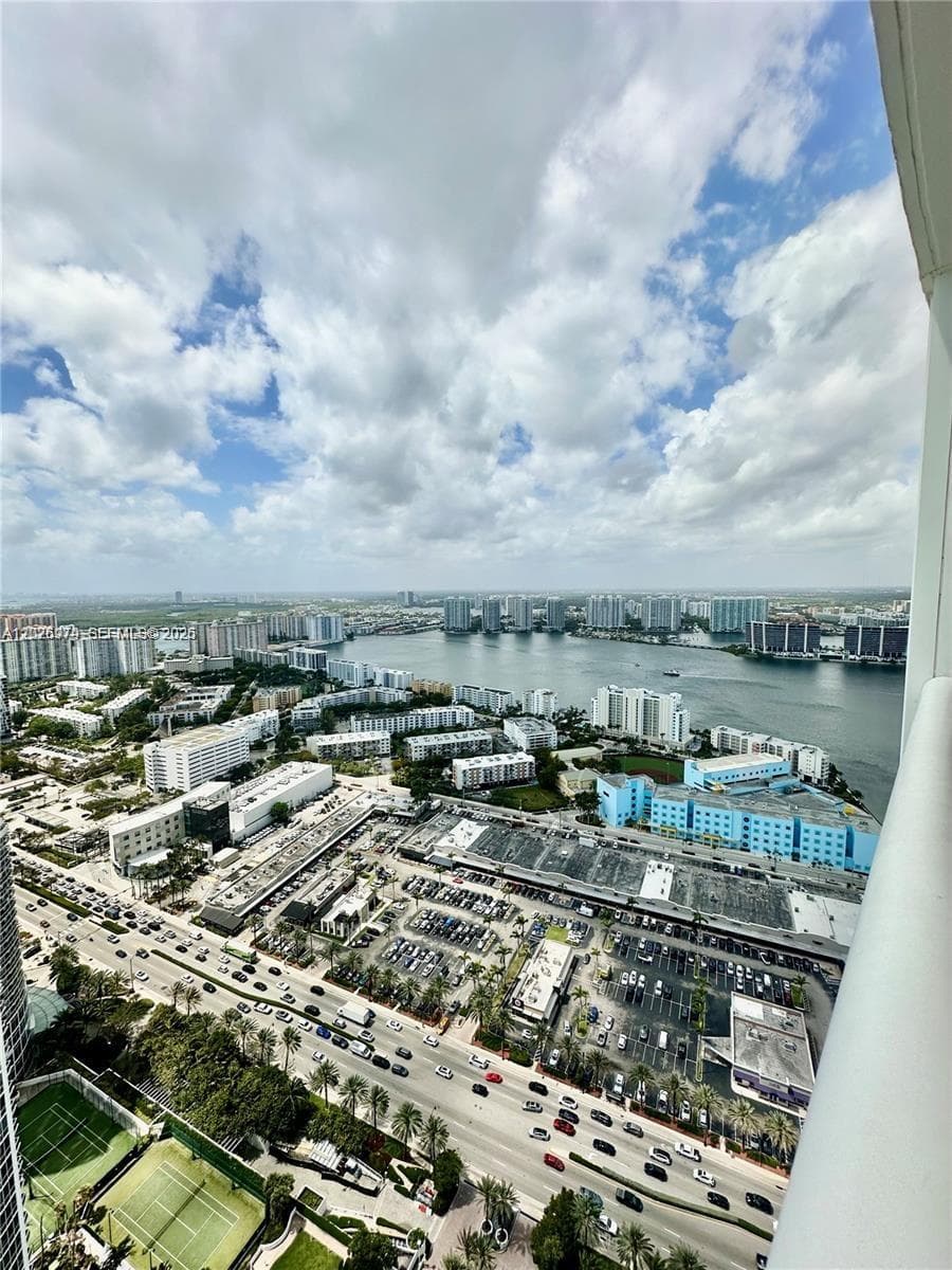 18201 Collins Ave # 5307, Sunny Isles Beach FL 33160 — 3