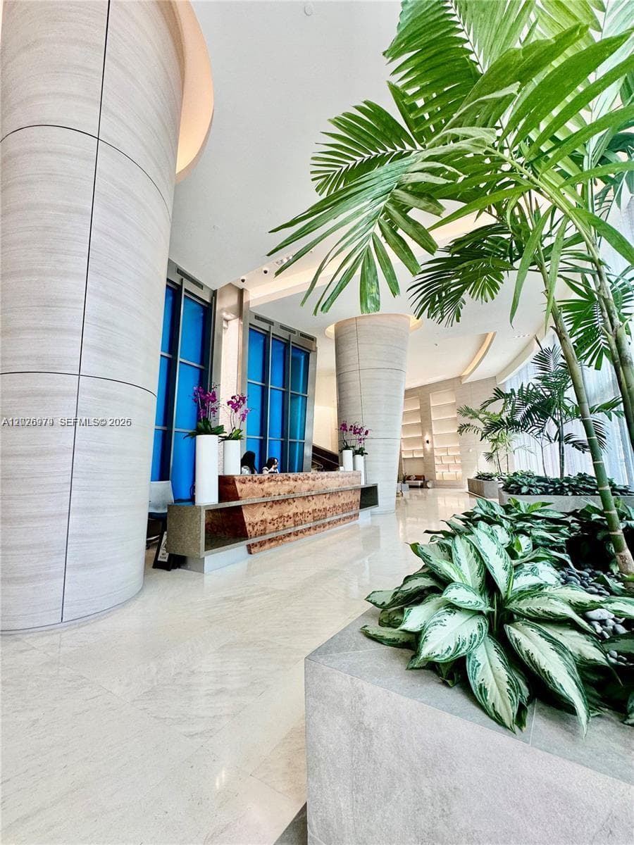 18201 Collins Ave # 5307, Sunny Isles Beach FL 33160 — 1