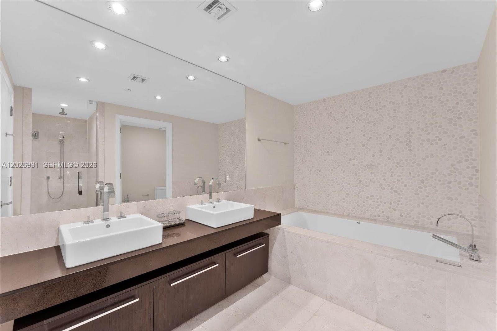 17121 Collins Ave # 3905, Sunny Isles Beach FL 33160 — 20