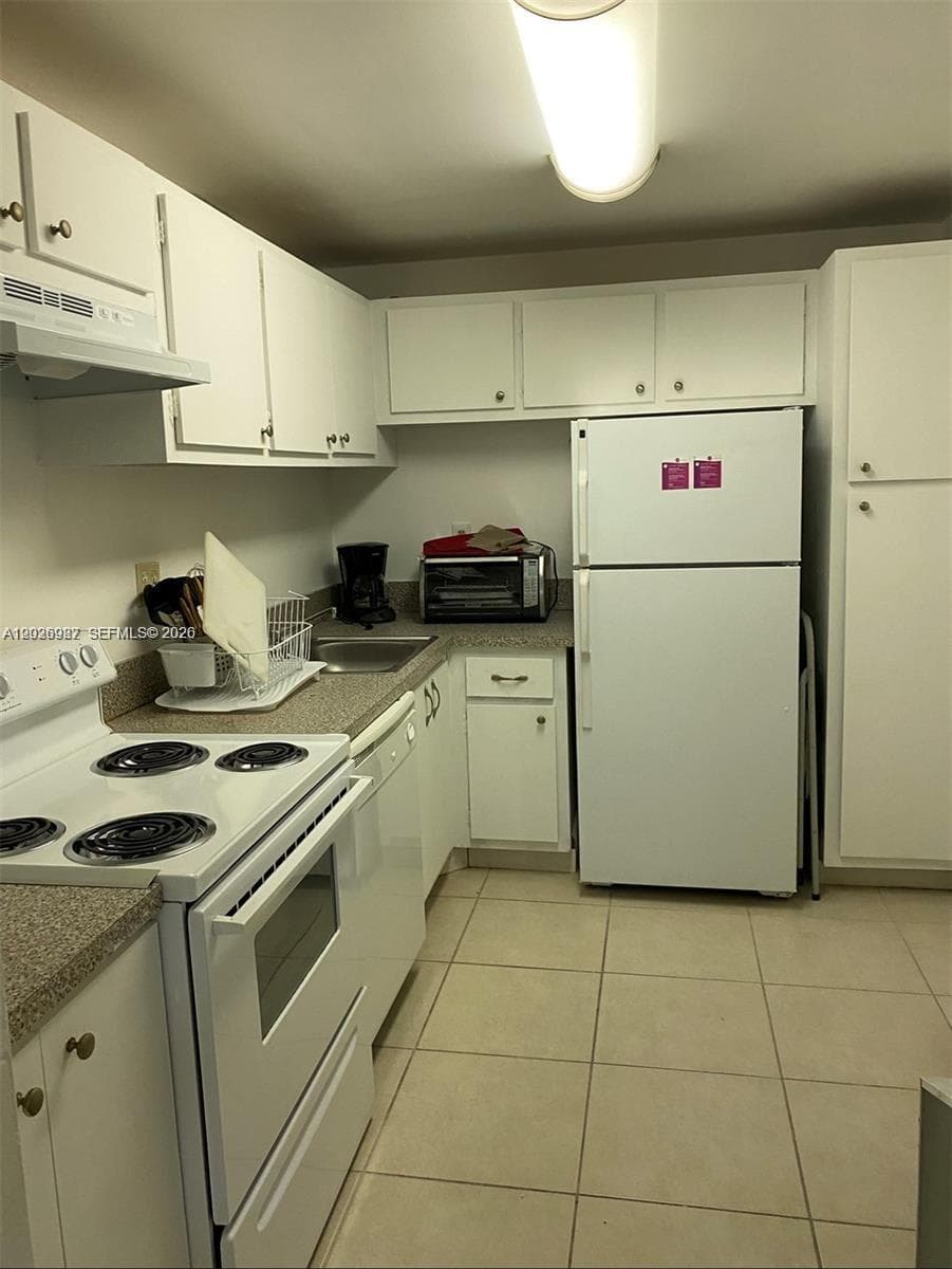 1800 Sans Souci Blvd # 402, North Miami FL 33181 — 3