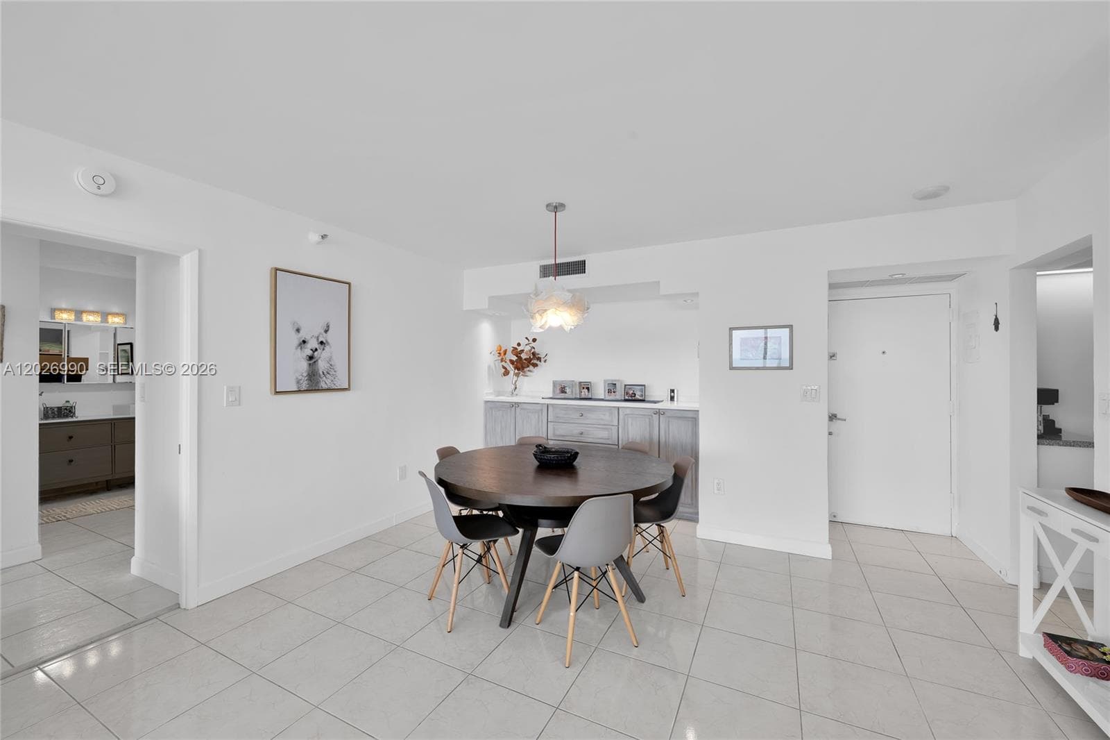 20515 E Country Club Dr # 2146, Aventura FL 33180 — 2