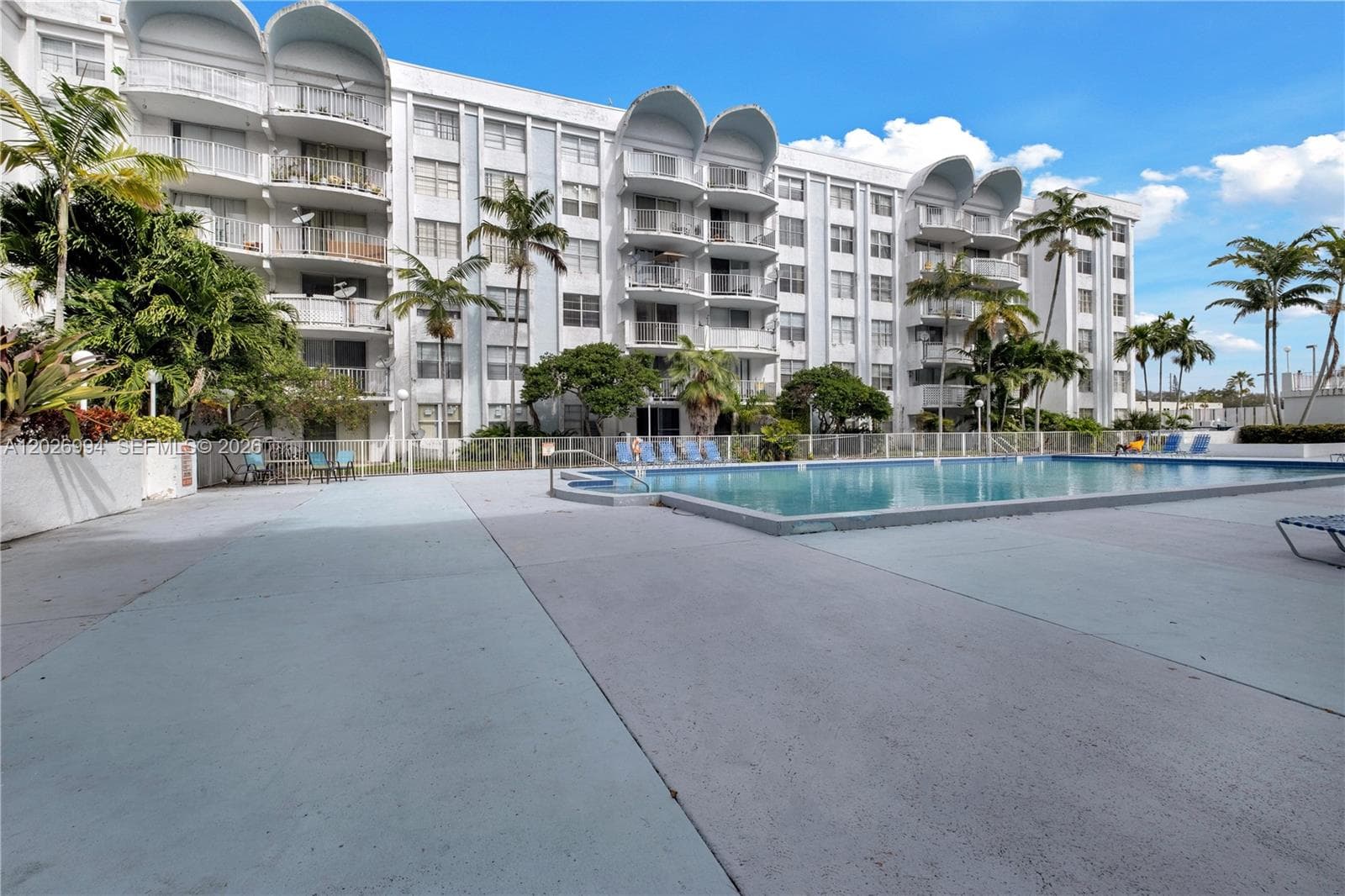 496 NW 165th St Rd # 616, Miami FL 33169 — 3