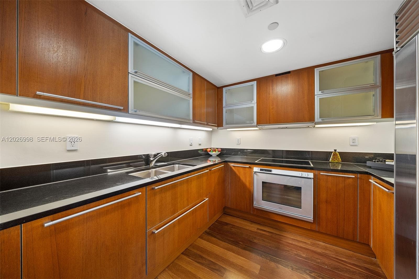 101 20th St # 2404, Miami Beach FL 33139 — 14