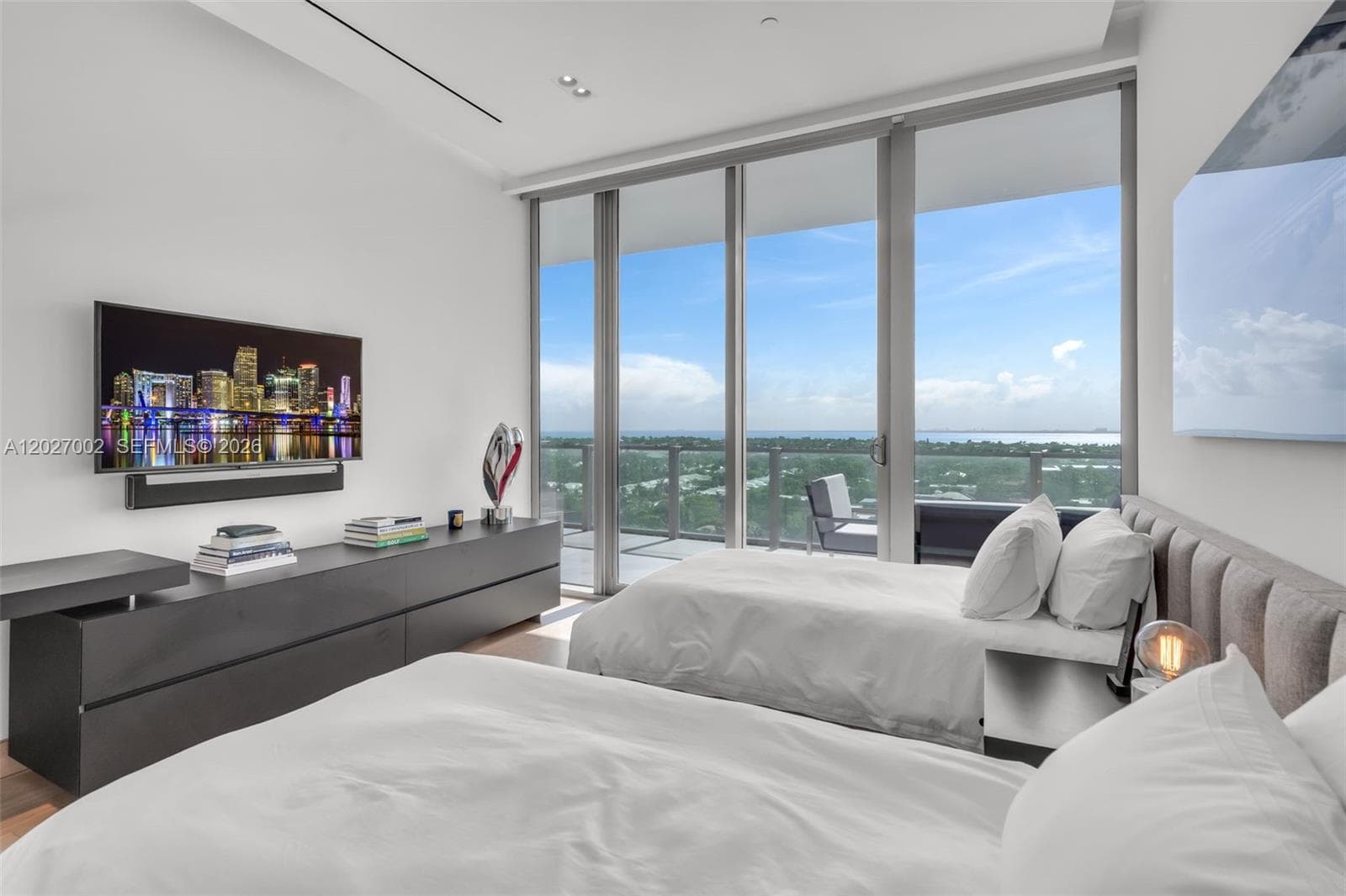 350 Ocean Dr, Key Biscayne FL 33149 — 47