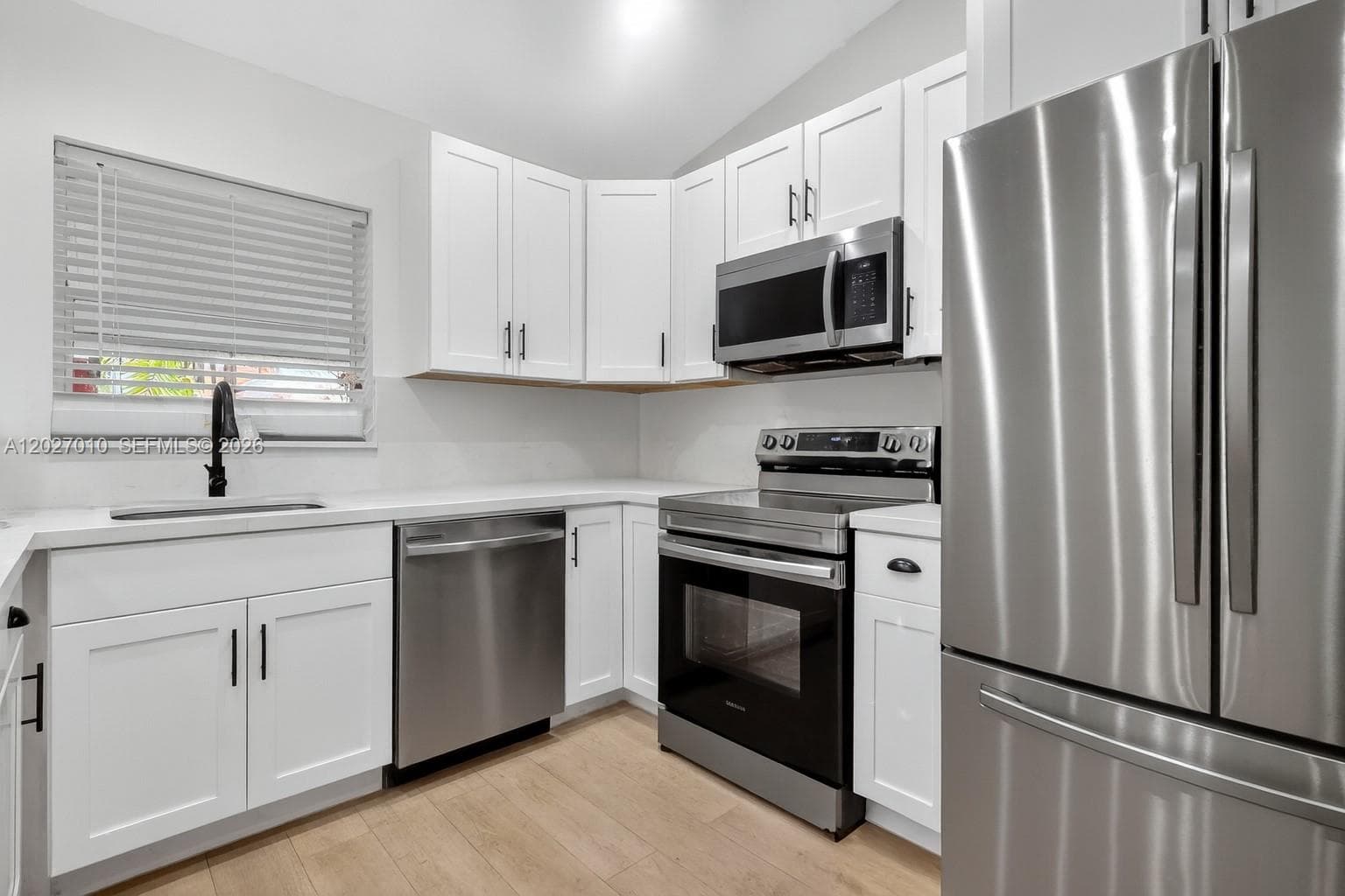 18847 NW 83rd Pl, Hialeah FL 33015 — 11