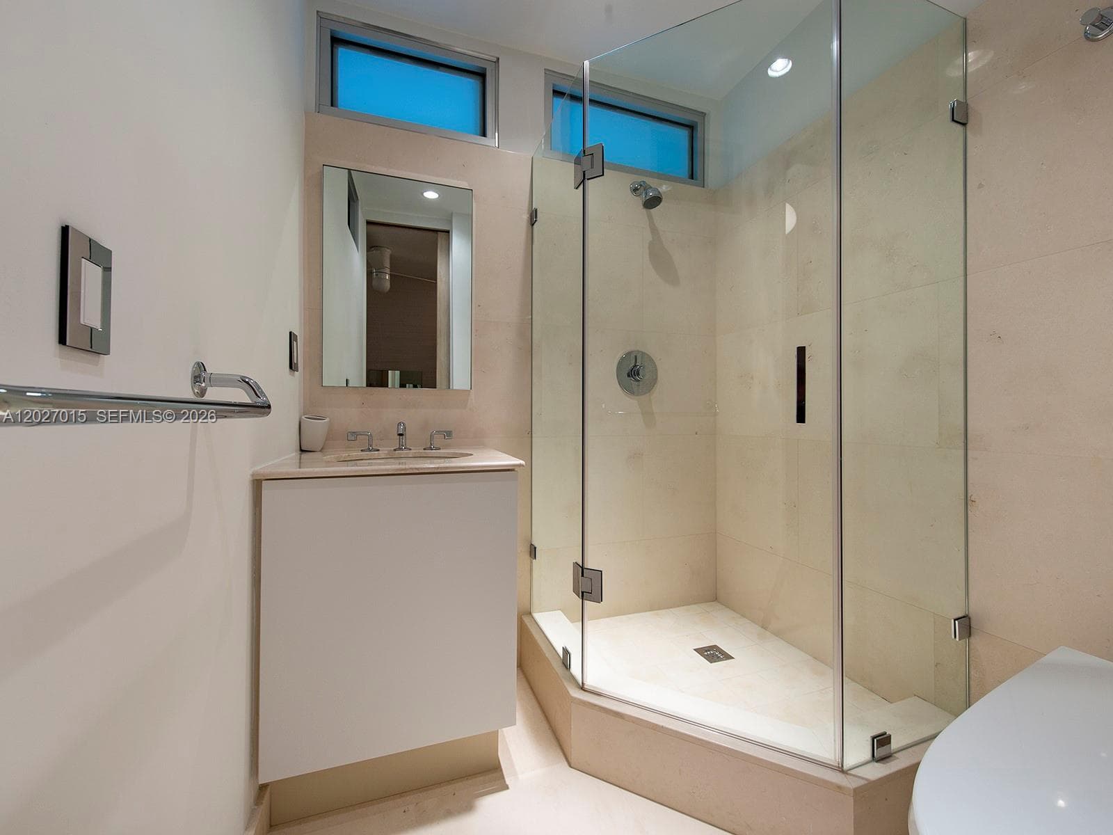 100 S Pointe Dr # 3407, Miami Beach FL 33139 — 22