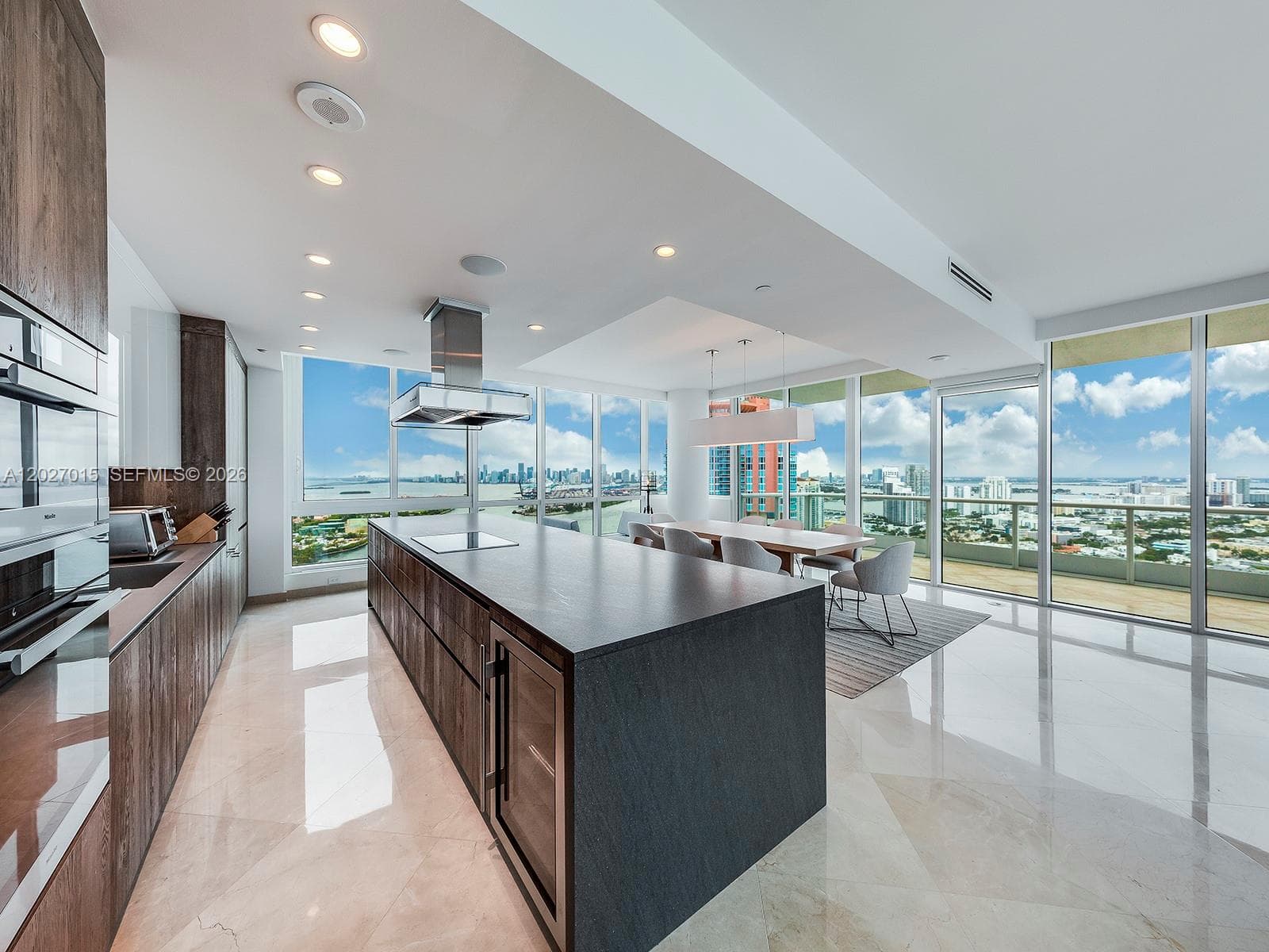 100 S Pointe Dr # 3407, Miami Beach FL 33139 — 3