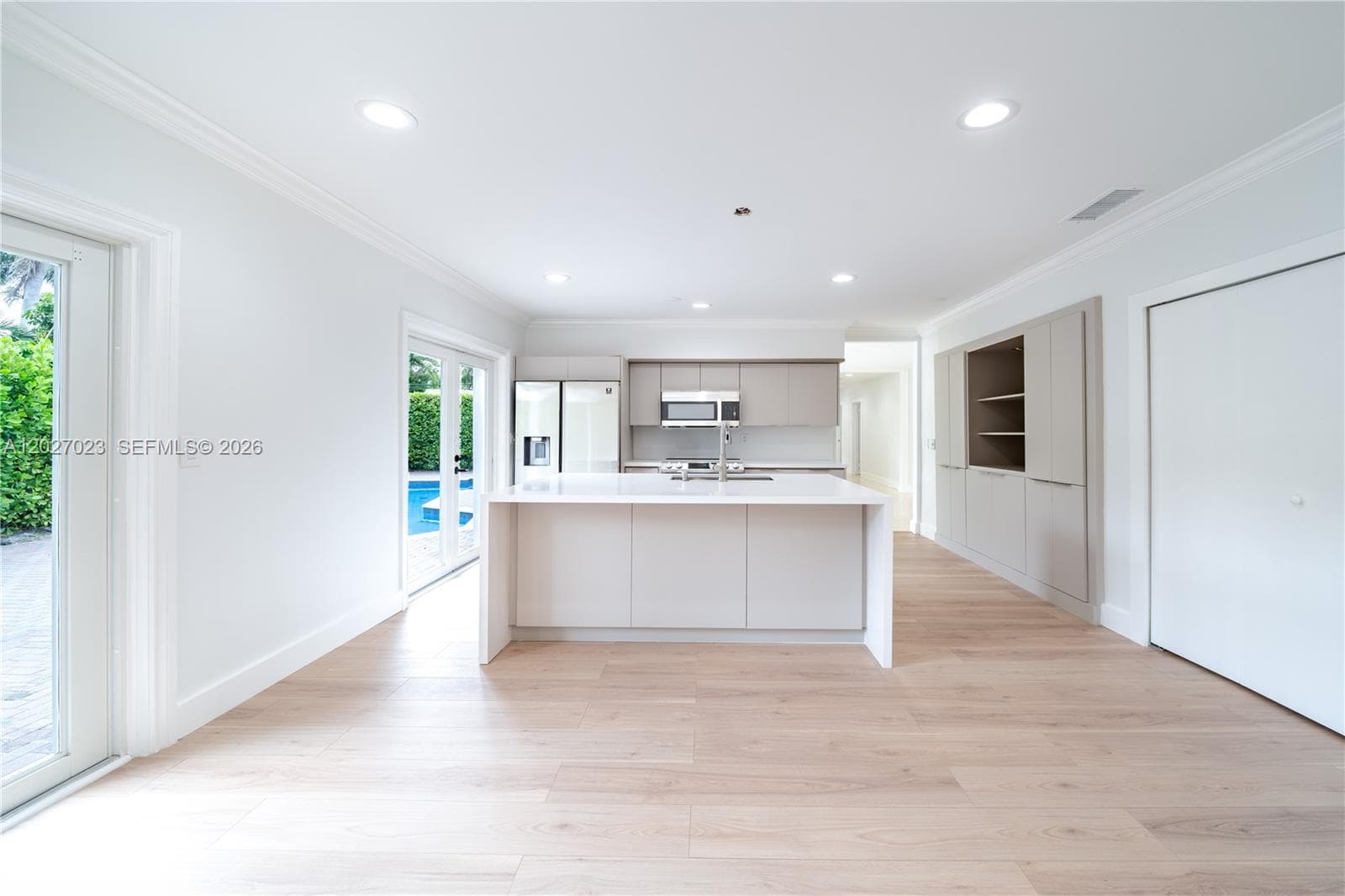 9835 W Broadview Dr, Bay Harbor Islands FL 33154 — 7