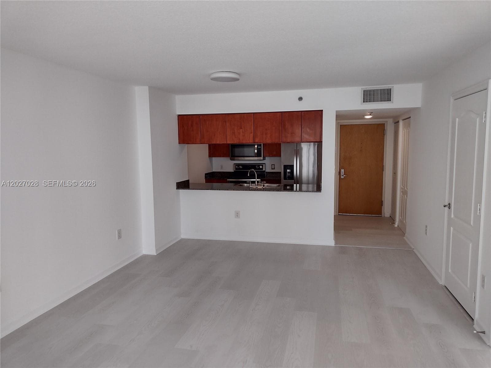 1200 Brickell Bay Dr # 2005, Miami FL 33131 — 17