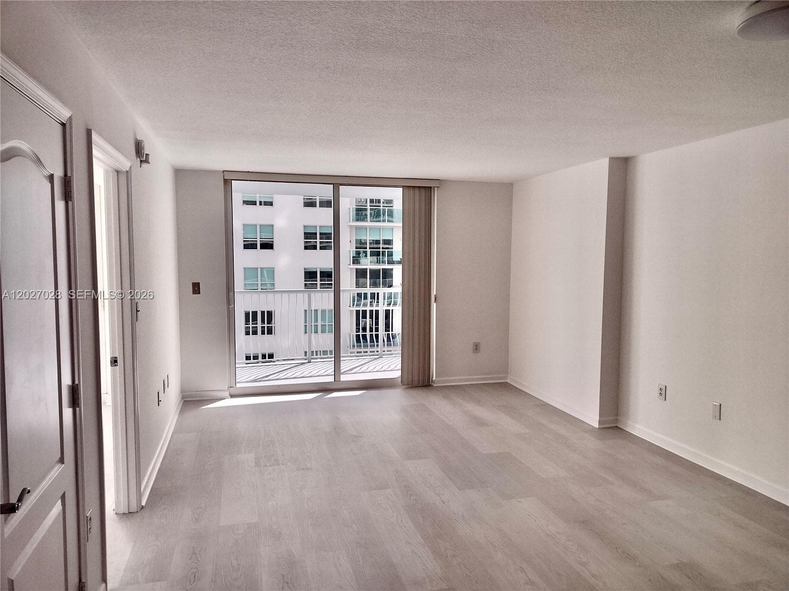 1200 Brickell Bay Dr # 2005, Miami FL 33131 — 16
