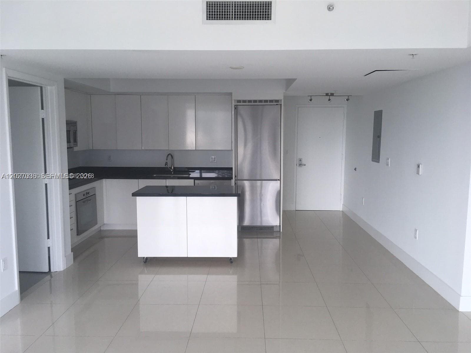 92 SW 3rd St # 3404, Miami FL 33130 — 5
