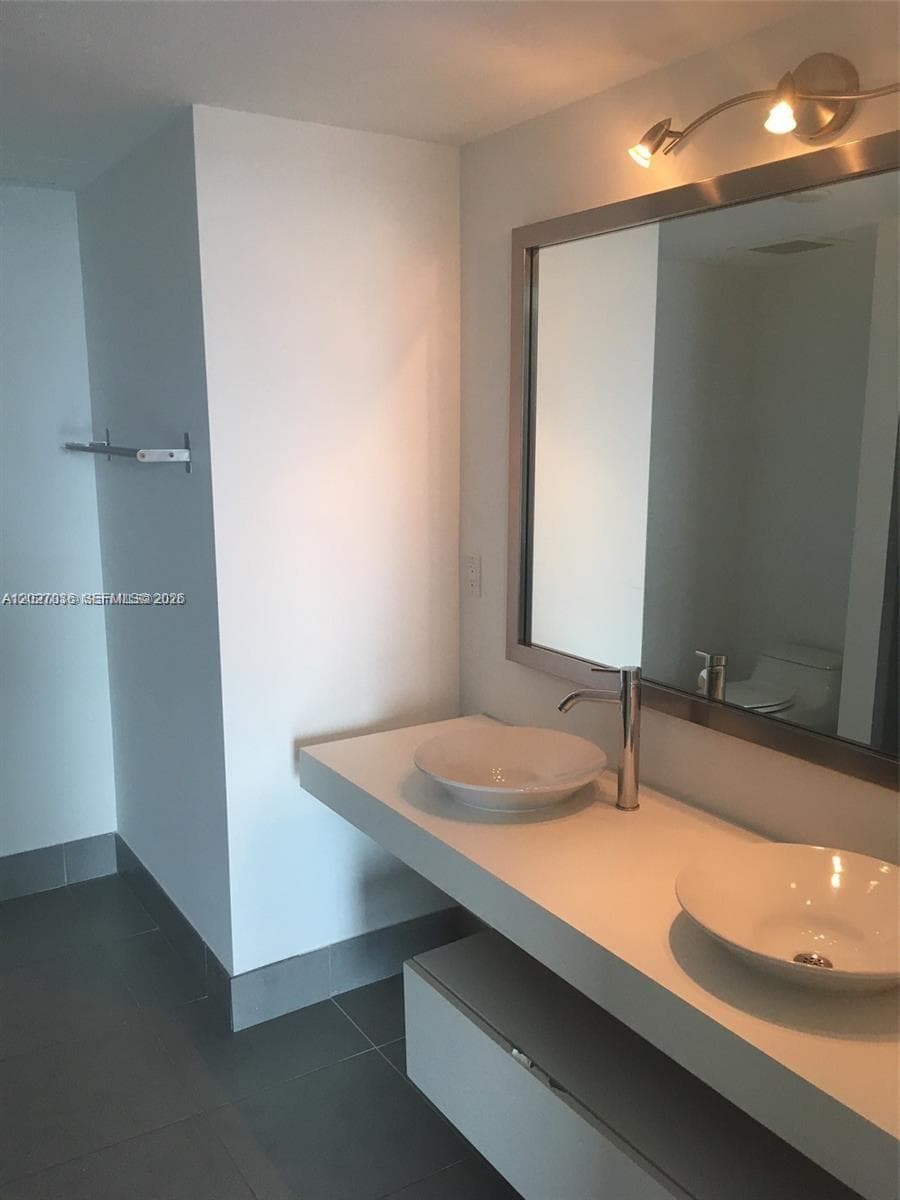 92 SW 3rd St # 3404, Miami FL 33130 — 9