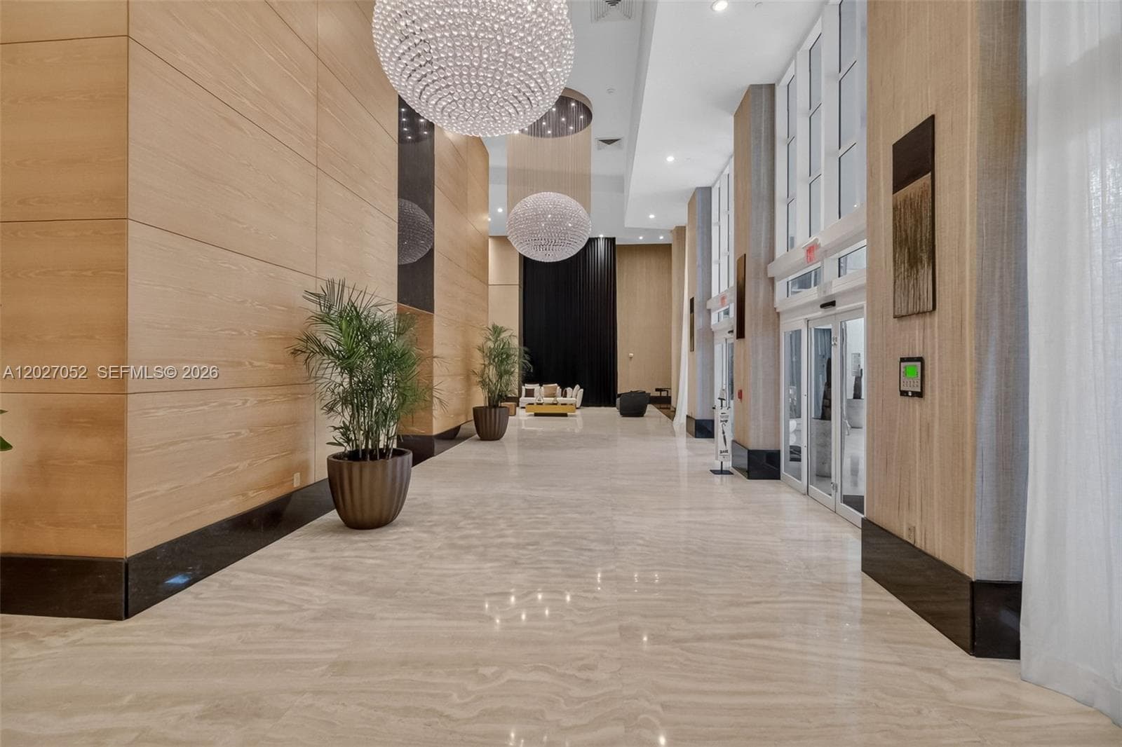 950 Brickell Bay Dr # 4504, Miami FL 33131 — 2