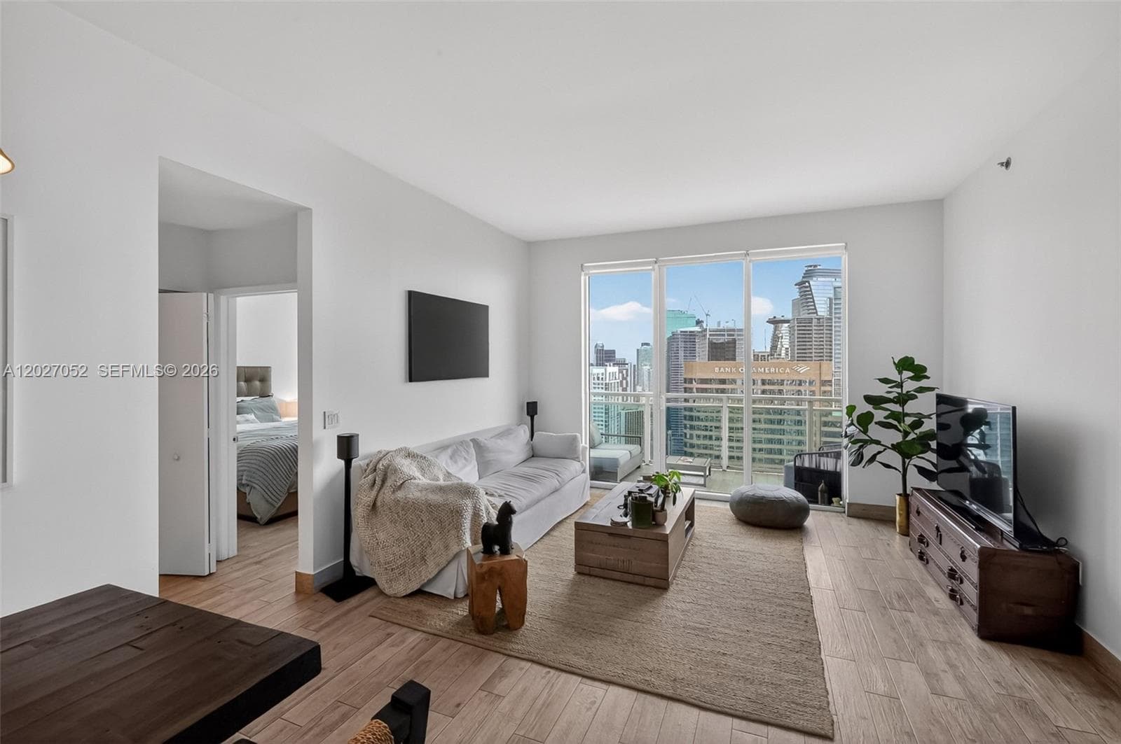 950 Brickell Bay Dr # 4504, Miami FL 33131 — 6
