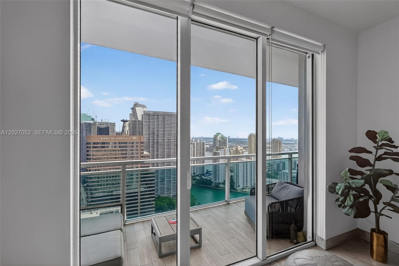 950 Brickell Bay Dr # 4504, Miami FL 33131 — 9