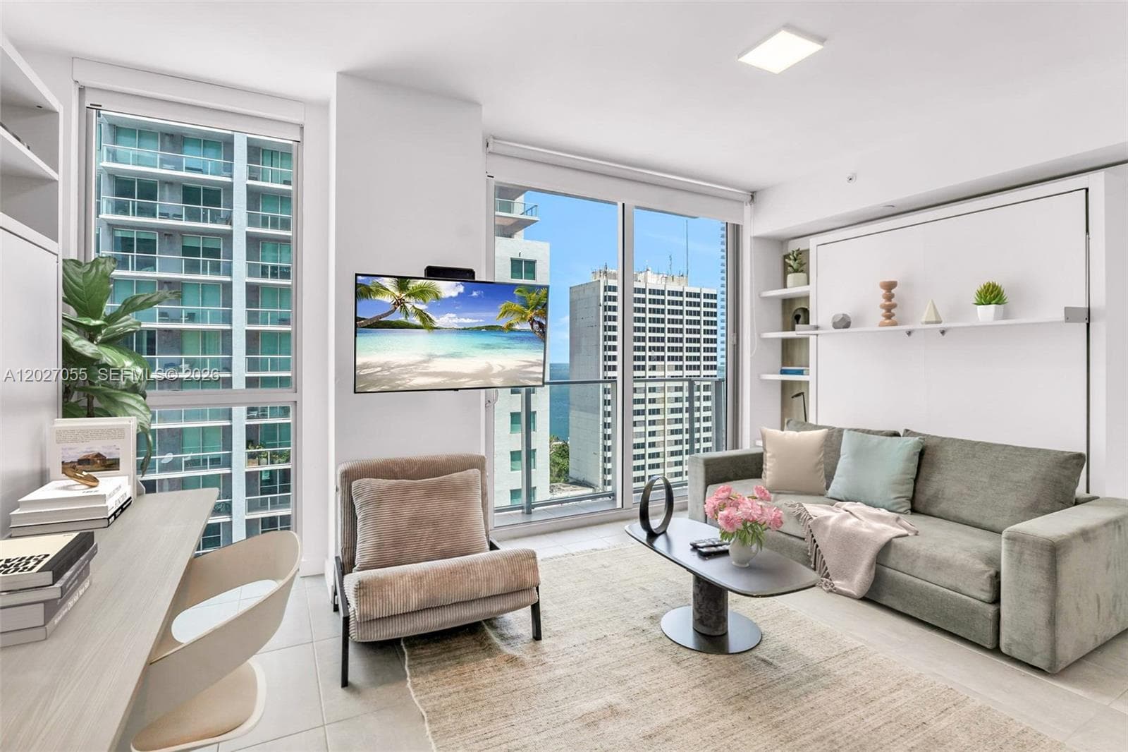 227 NE 2nd St # 2611, Miami FL 33132 — 2