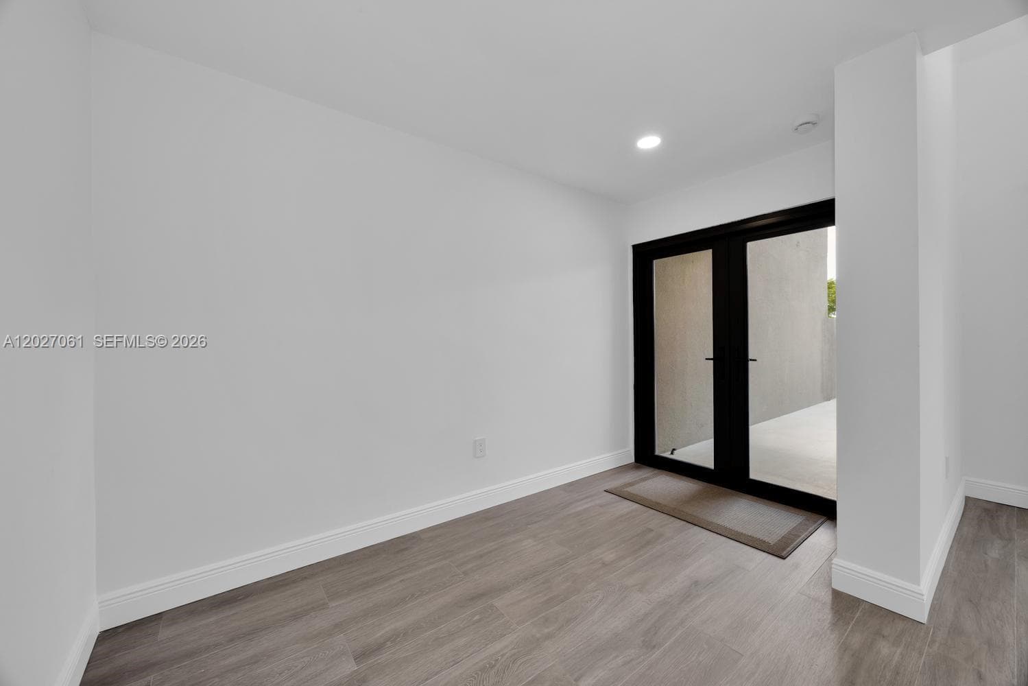 6661 SW 72nd St # 35, South Miami FL 33143 — 3