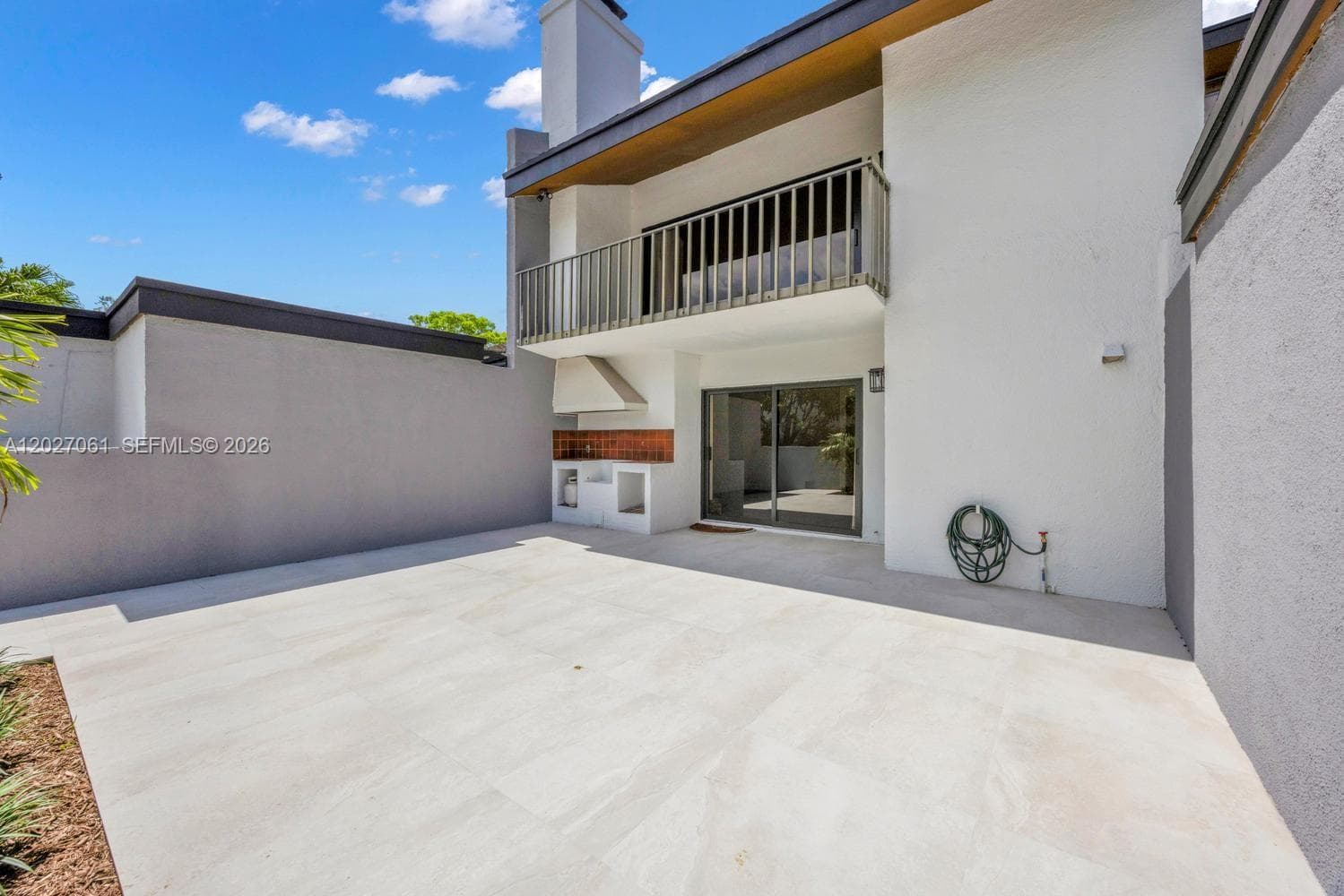6661 SW 72nd St # 35, South Miami FL 33143 — 25