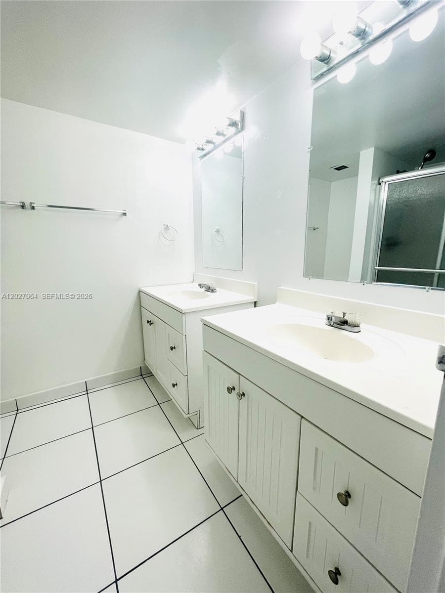 13499 Biscayne Blvd # 1613, North Miami FL 33181 — 13