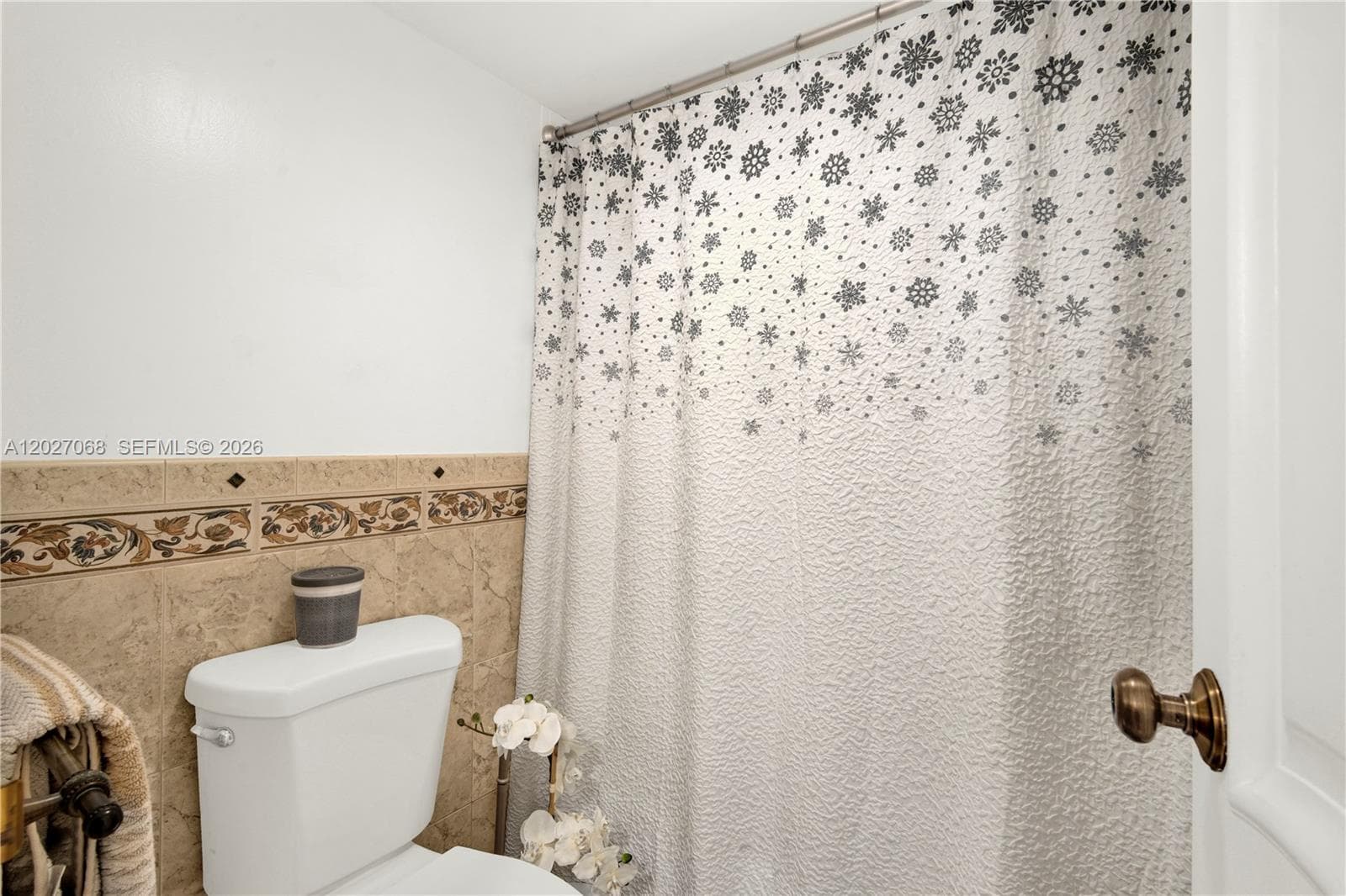 100 Bayview Dr # 205, Sunny Isles Beach FL 33160 — 22