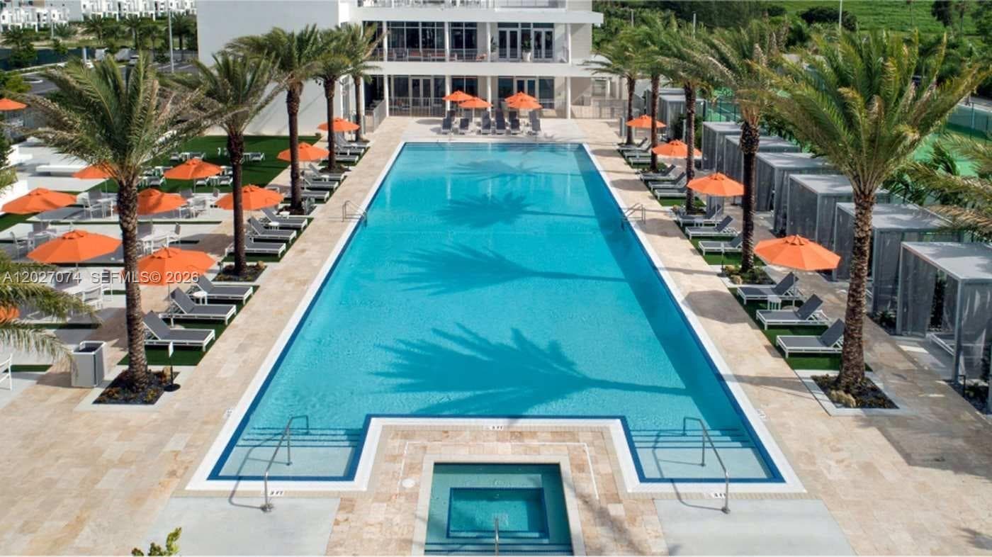 Landmark At Doral Central, Doral, FL — 16