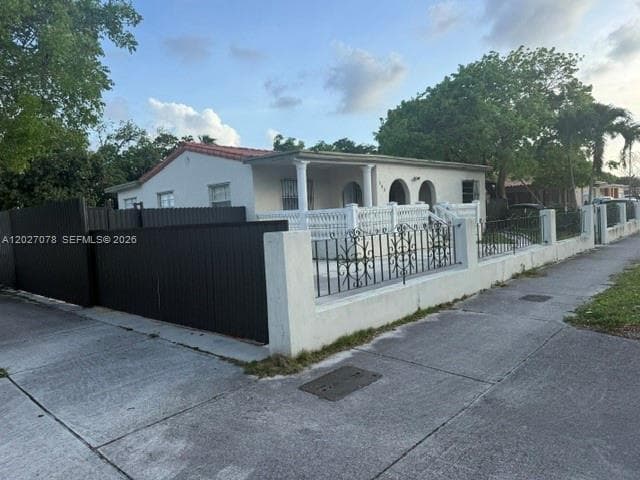 590 E 42nd St # 1, Hialeah FL 33013 — 1