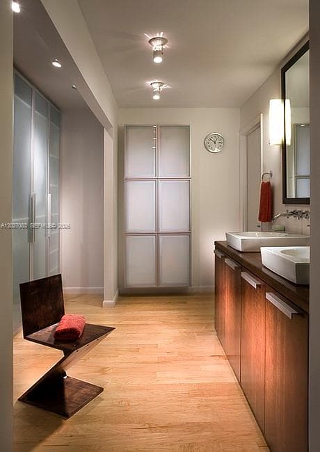 1450 Brickell Bay Dr # 1215, Miami FL 33131 — 13