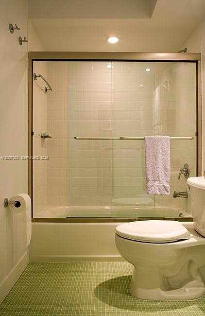 1450 Brickell Bay Dr # 1215, Miami FL 33131 — 15