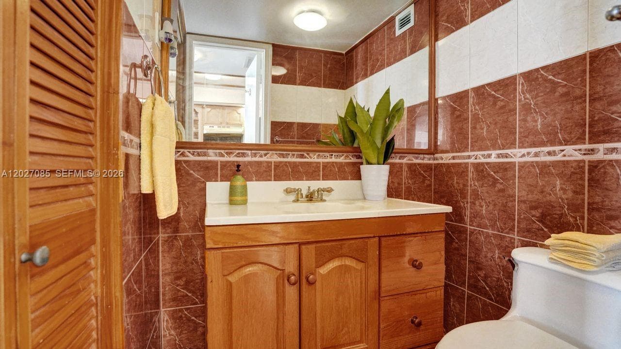 1228 West Ave # 1404, Miami Beach FL 33139 — 13