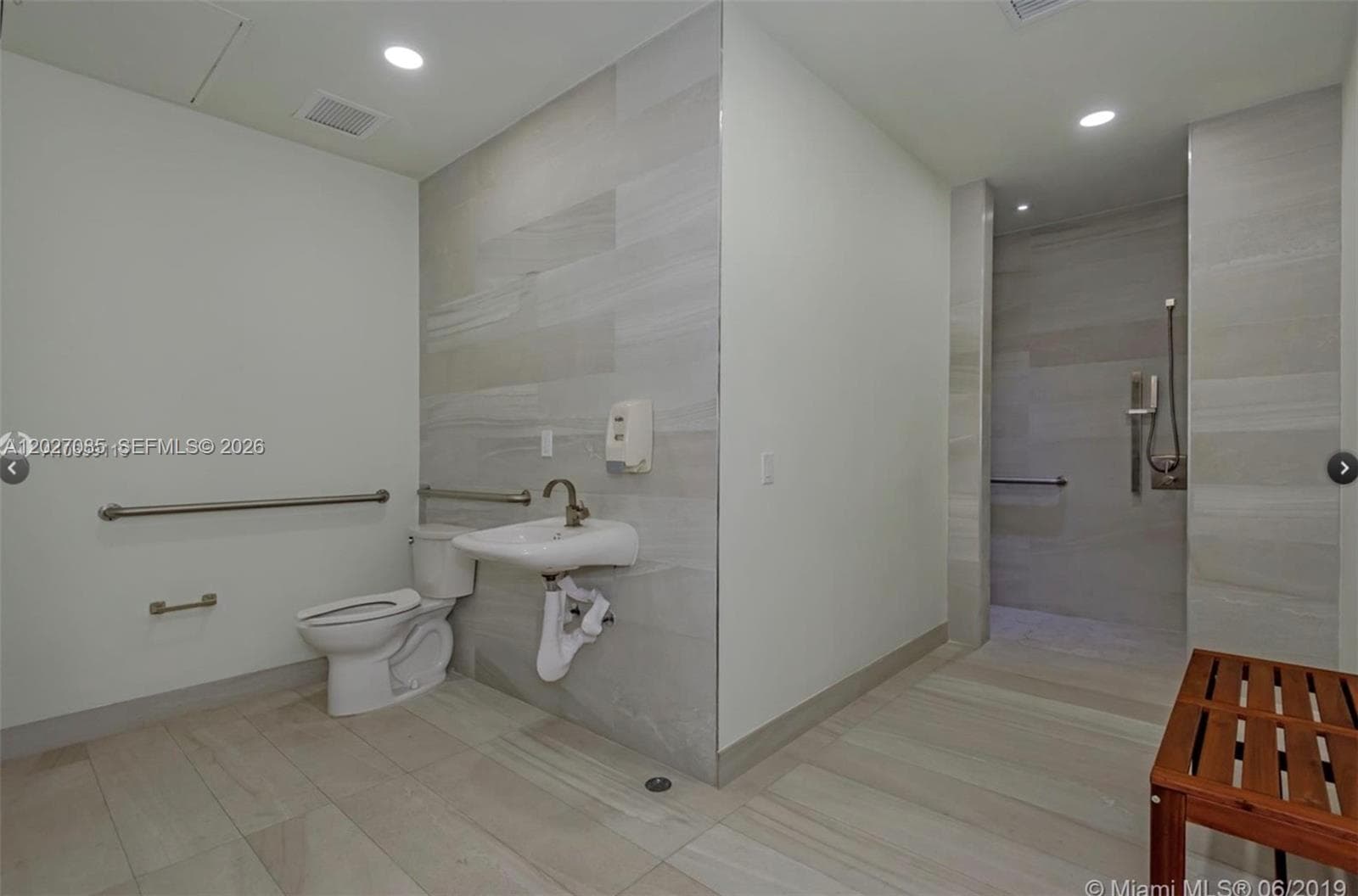 1228 West Ave # 1404, Miami Beach FL 33139 — 43