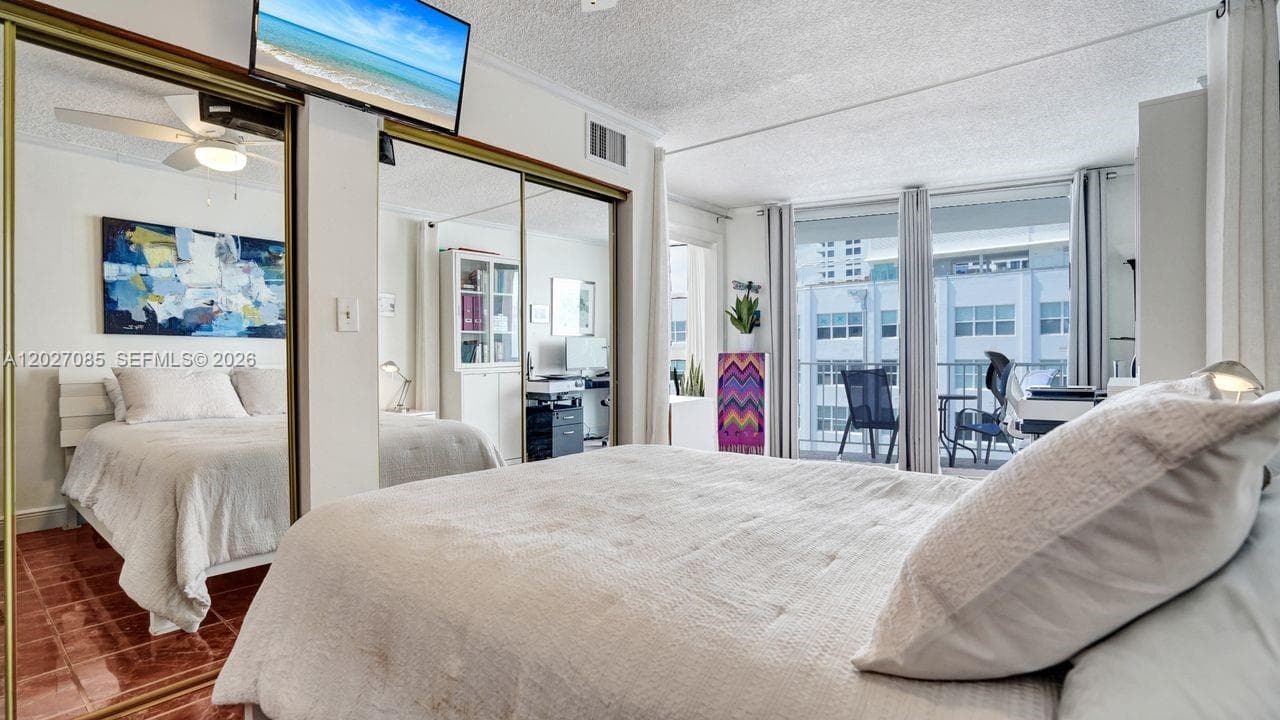 1228 West Ave # 1404, Miami Beach FL 33139 — 16