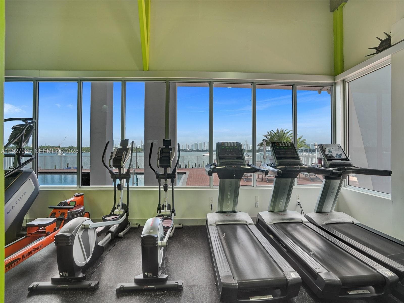 1228 West Ave # 1404, Miami Beach FL 33139 — 33