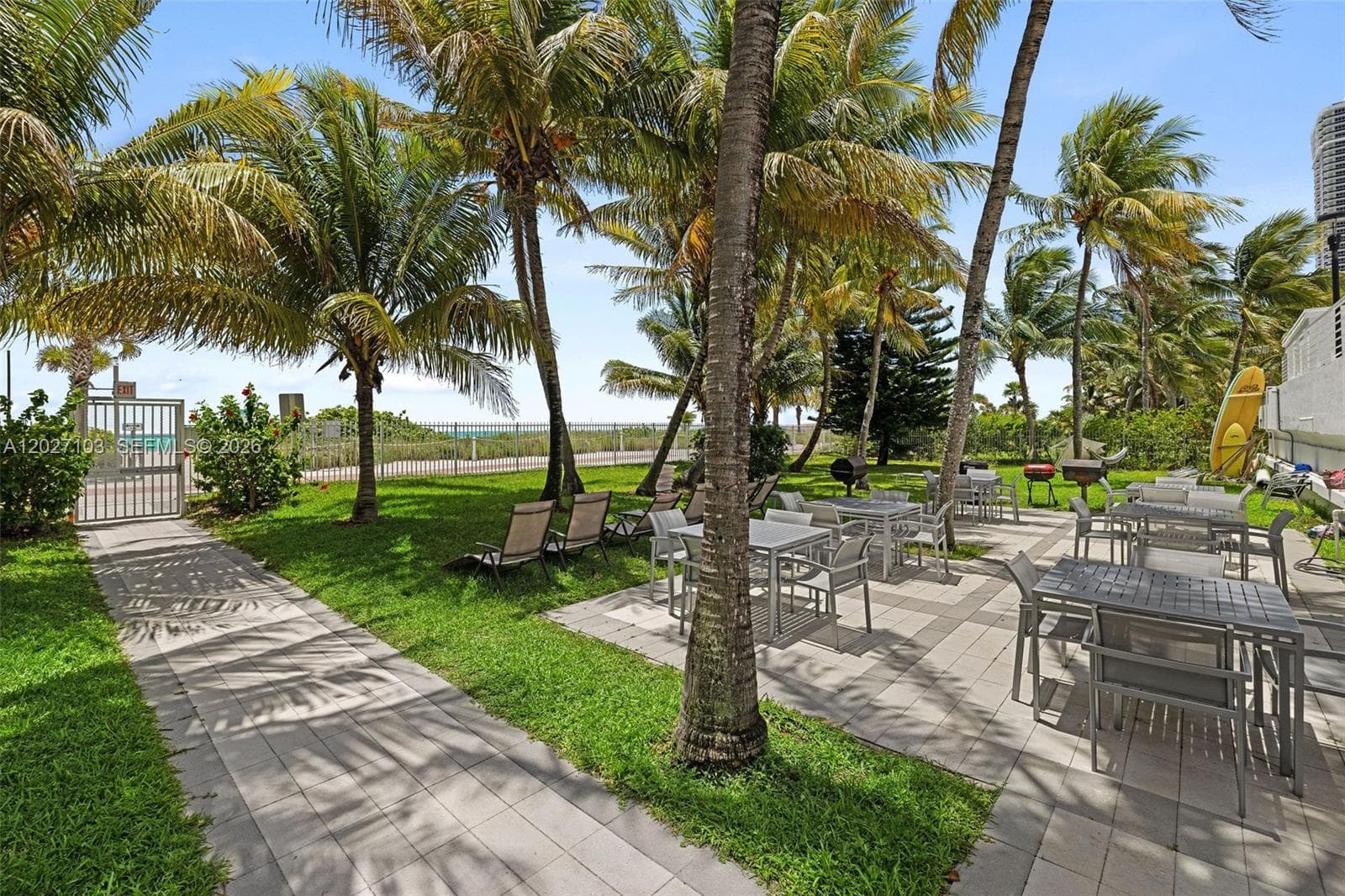5001 Collins Ave # 1E, Miami Beach FL 33140 — 20