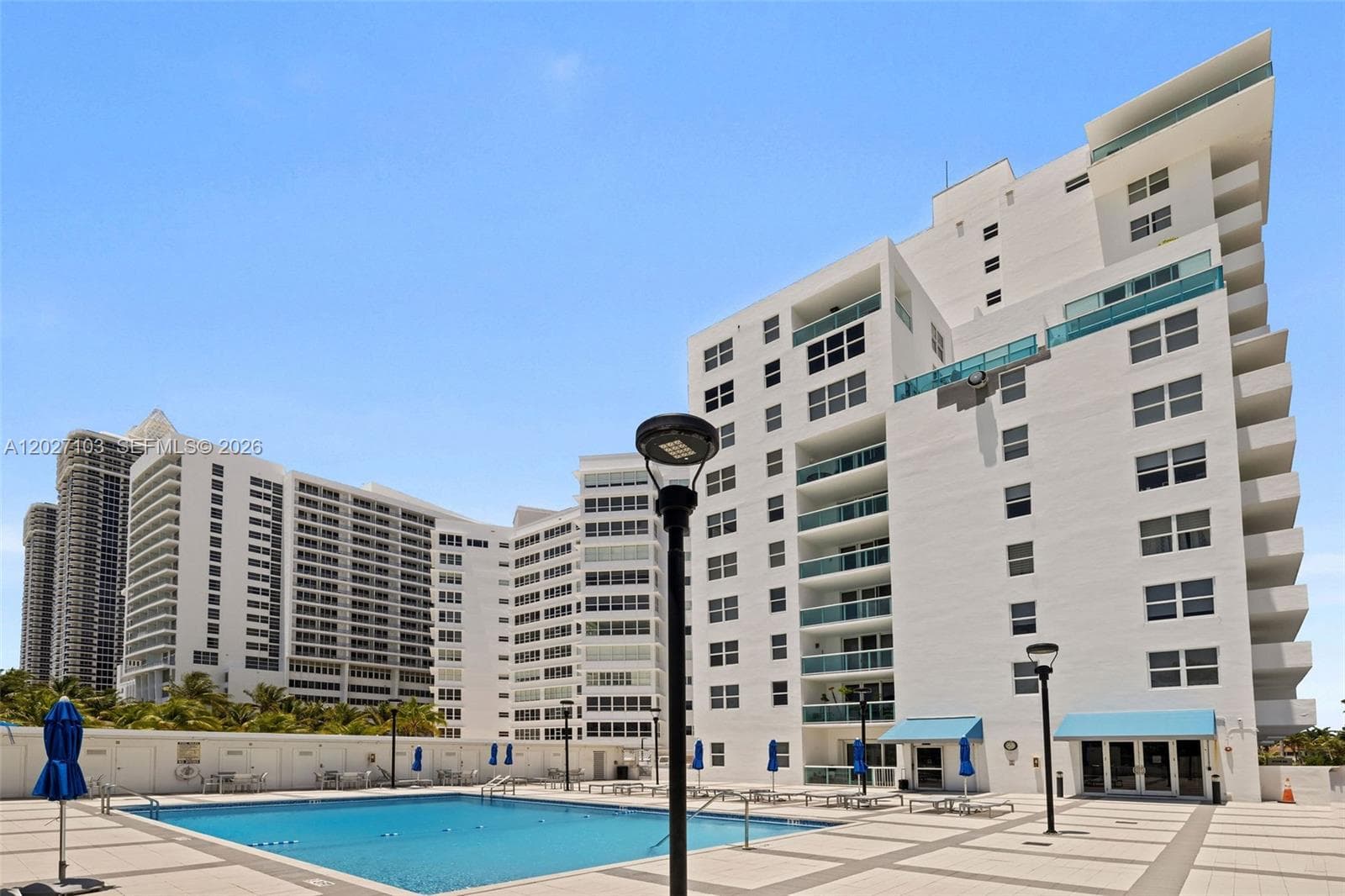 5001 Collins Ave # 1E, Miami Beach FL 33140 — 24