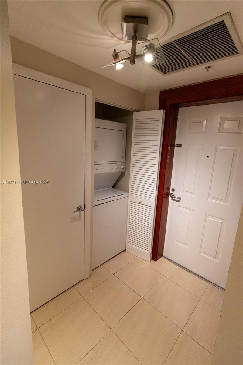 7275 SW 90th Way # 213, Miami FL 33156 — 7